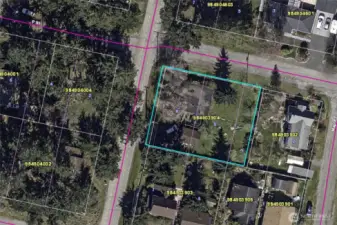13,000 sq' (approx).