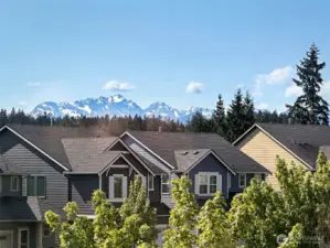 Mountain view from 4th bedroom