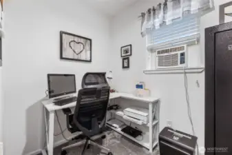 Office/ Hobby Room