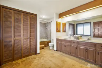 Primary bathroom before remodel simulation.