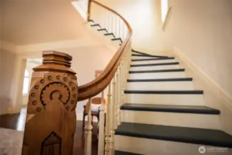 Period detailing on Newel Post