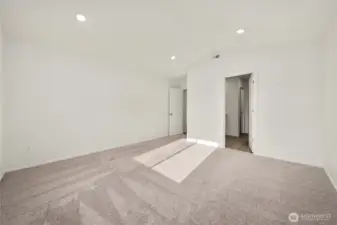 DISCLAIMER:PHOTOS ARE INFORMATIONAL PURPOSES ONLY. Photos are from another Sutherland in community, options, upgrades, colors, and/or other features may vary