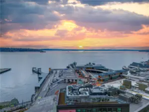 This sophisticated 1-bedroom, 1-bath residence offers sweeping views of the Olympic Mountains, Puget Sound, and the ever-changing Seattle skyline, creating a stunning backdrop for everyday living. Expansive windows flood the home with natural light, while the open layout is ideal for both entertaining and quiet evenings above the city.