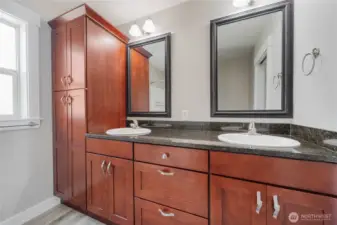 Dual vanity & linen tower