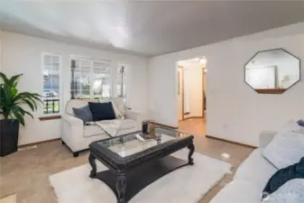 Inviting sitting/living room