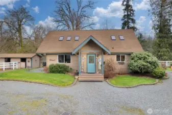 Charming Front Porch!