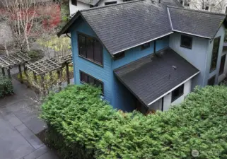 Arial view of 313 Edgecliff home.