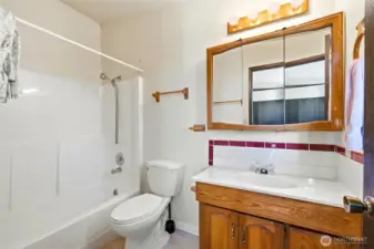 Full Primary Bathroom~