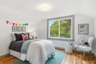 4th bedroom (2 on upper floor that share the 3/4 bathroom).