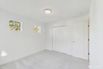 There ar 4 large secondary bedrooms
