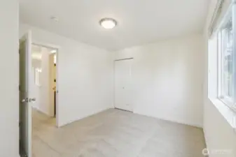 There ar 4 large secondary bedrooms