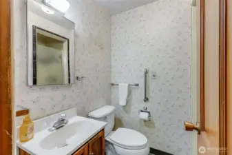 3/4 bath off laundry room