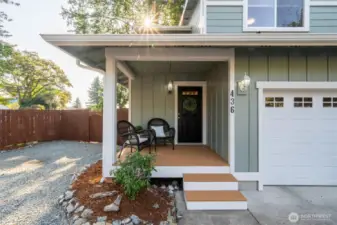 Charming covered front porch.