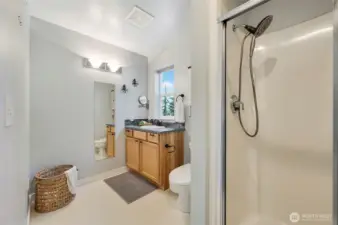 Upstairs 3/4 bath