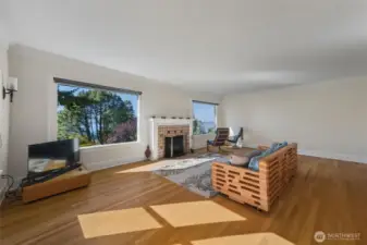 Unit A Living room with new Thermopane bay view windows