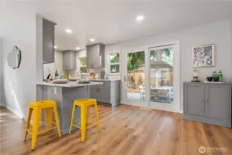 Potentially a breakfast dinning area here.