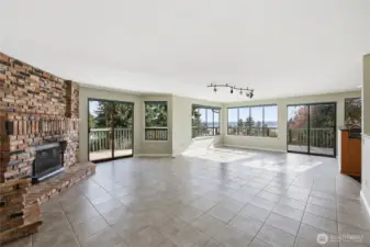 So many options for this Great Room. Isn't it great?