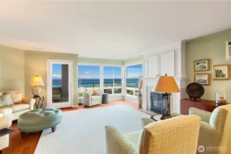 Large open living room. Nine foot ceilings throughout.