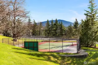 Enjoy tennis or pickleball with stunning views.