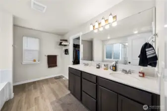 Five-piece primary bath