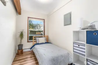 The separating wall can be easily removed and reverted back to a larger 2nd bedroom