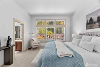 Main floor primary ensuite