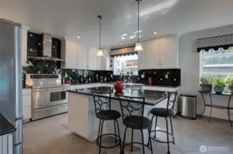 Kitchen Main Level