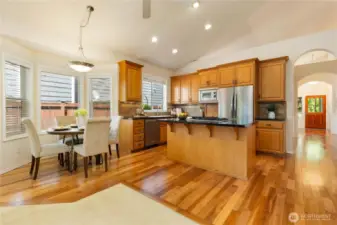 Breakfast space with open kitchen