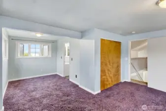 Upper bed with views of Drayton Harbor and Canadian Mountians