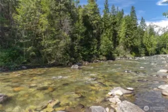 Entiat River Deeded Access at Wilderness Lane. Private access private road