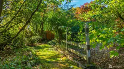Garden space (located behind barn).