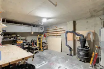 A super unique perk is a well stocked workshop that has many tools and a filtration system- perfect to do upgrades on your unit!