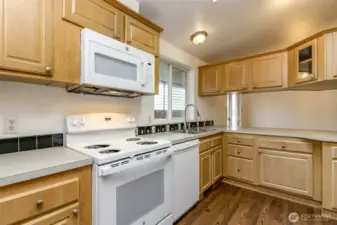 All appliances stay!