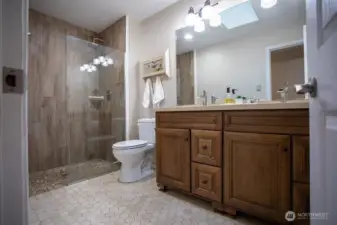 Master bath,walk in shower