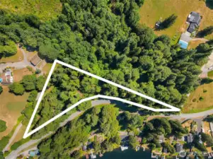 Large 1+ Acre Lot