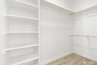 Walk-in Closet