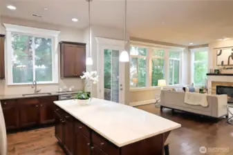 Open Kitchen