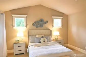 2nd floor Main Bed