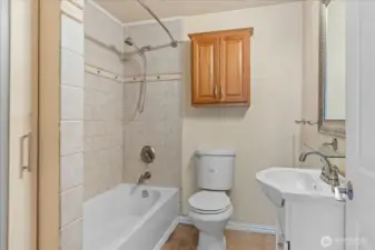 DADU Full Bath