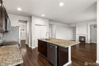 Kitchen with Breakfast Nook & Butler's Pantry