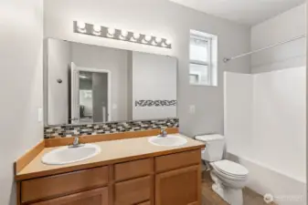 Full Guest Bathroom