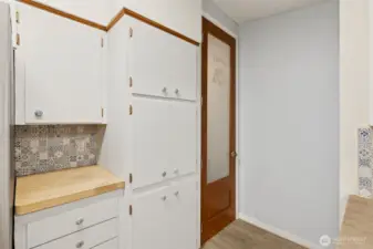 Upstairs kitchen w/ pantry