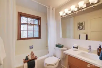 Main hall full bath.