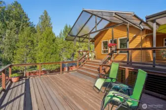 Open Deck overlooking the backyard
