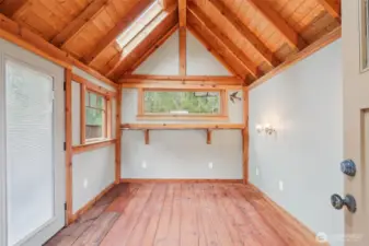 Detached Art or Music Studio or Office