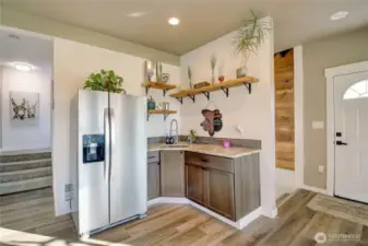 Bonus room kitchenette. Frig does not convey.