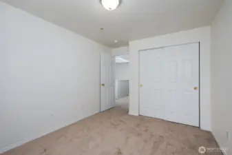 Second bedroom with new carpet