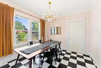 Bright dining space located just off the kitchen and utility area, perfect for gatherings with family and friends.