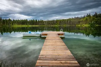 What a dream! Imagine days on the lakes, based off of your floating dock at Horseshoe Lake or exploring the less developed Albrecht Lake on the other side of your property!