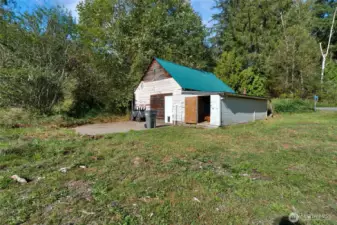 Barn offers additional storage or dry space for animals and all your homesteading tools and equipment.
